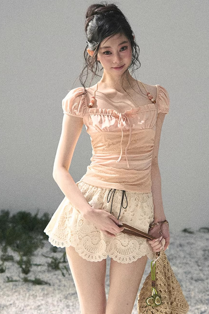 Haut dos nu en dentelle de rêve