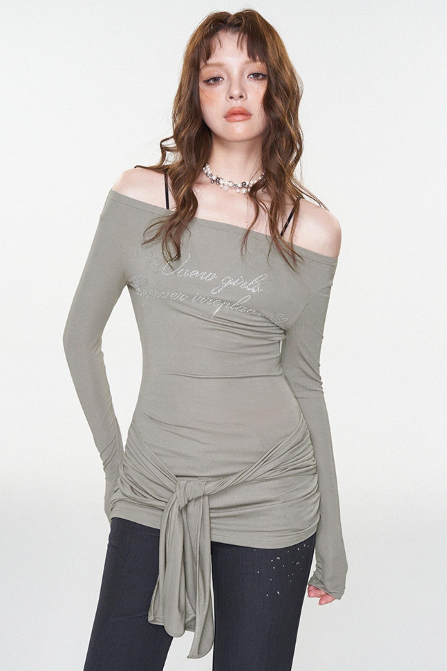 Stylish Letter Print One-Shoulder Top