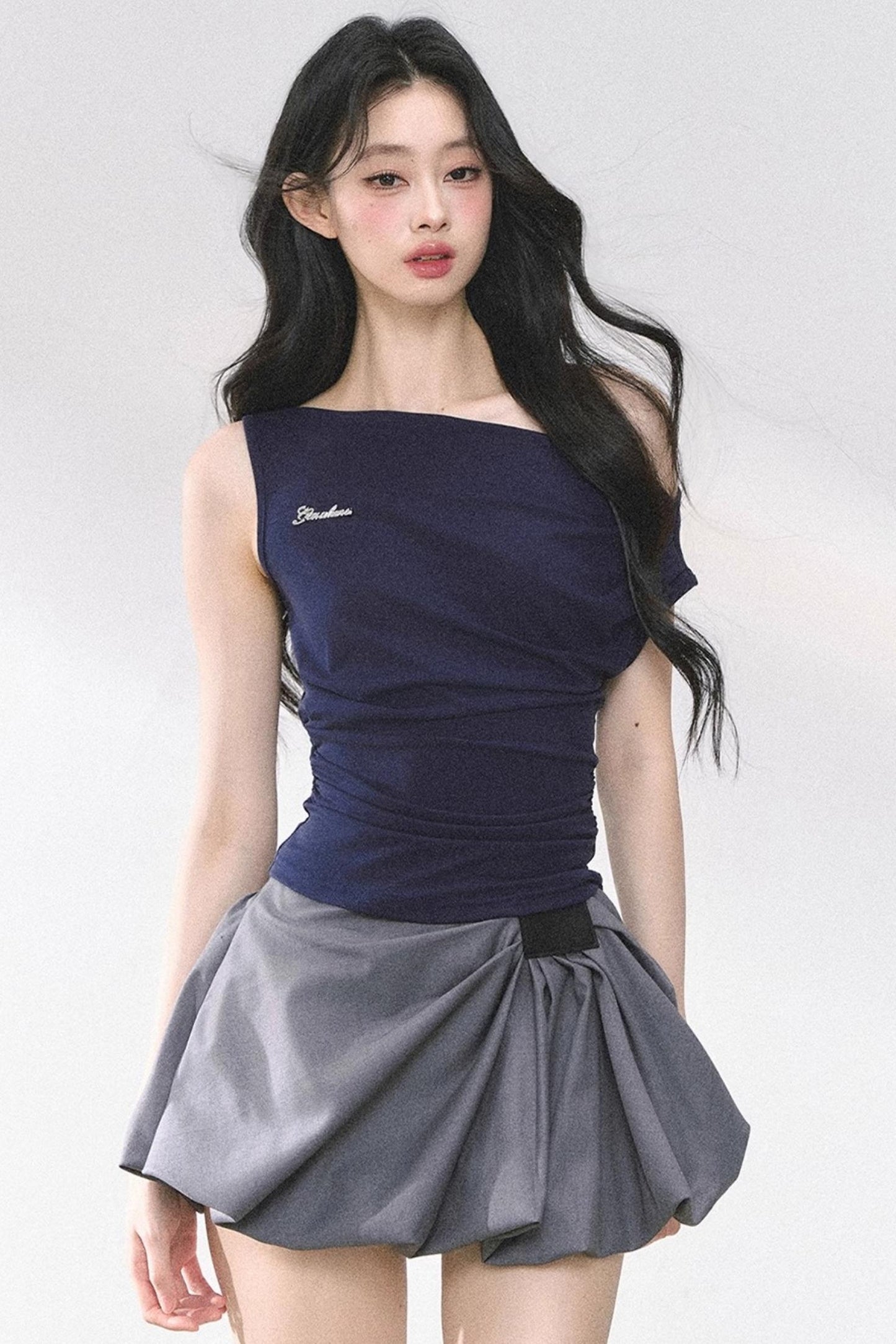 Shoulder-Baring Slim Crop T-Shirt