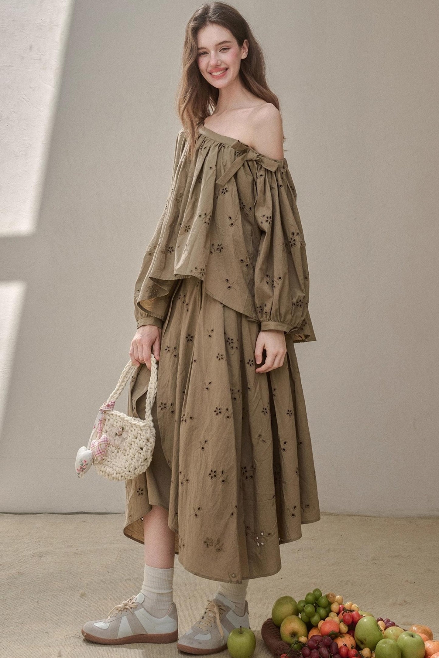 Embroidery Elegant Slanted Shoulder Skirt Set-Up