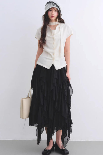 Leinenoberteil mit Schleifenband und Spitze