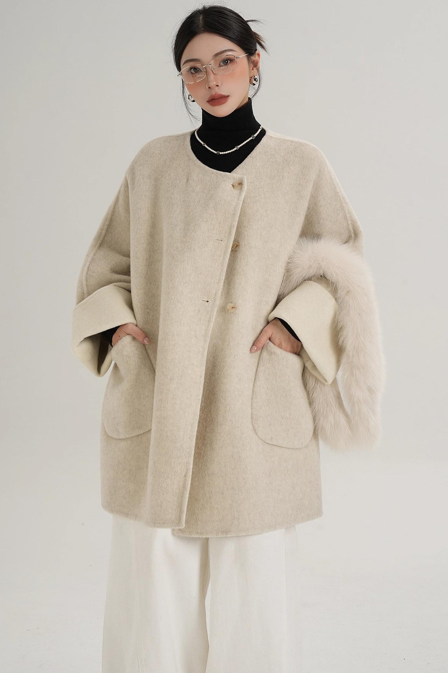 Elegant Fox Fur Collar Wool Cape Coat