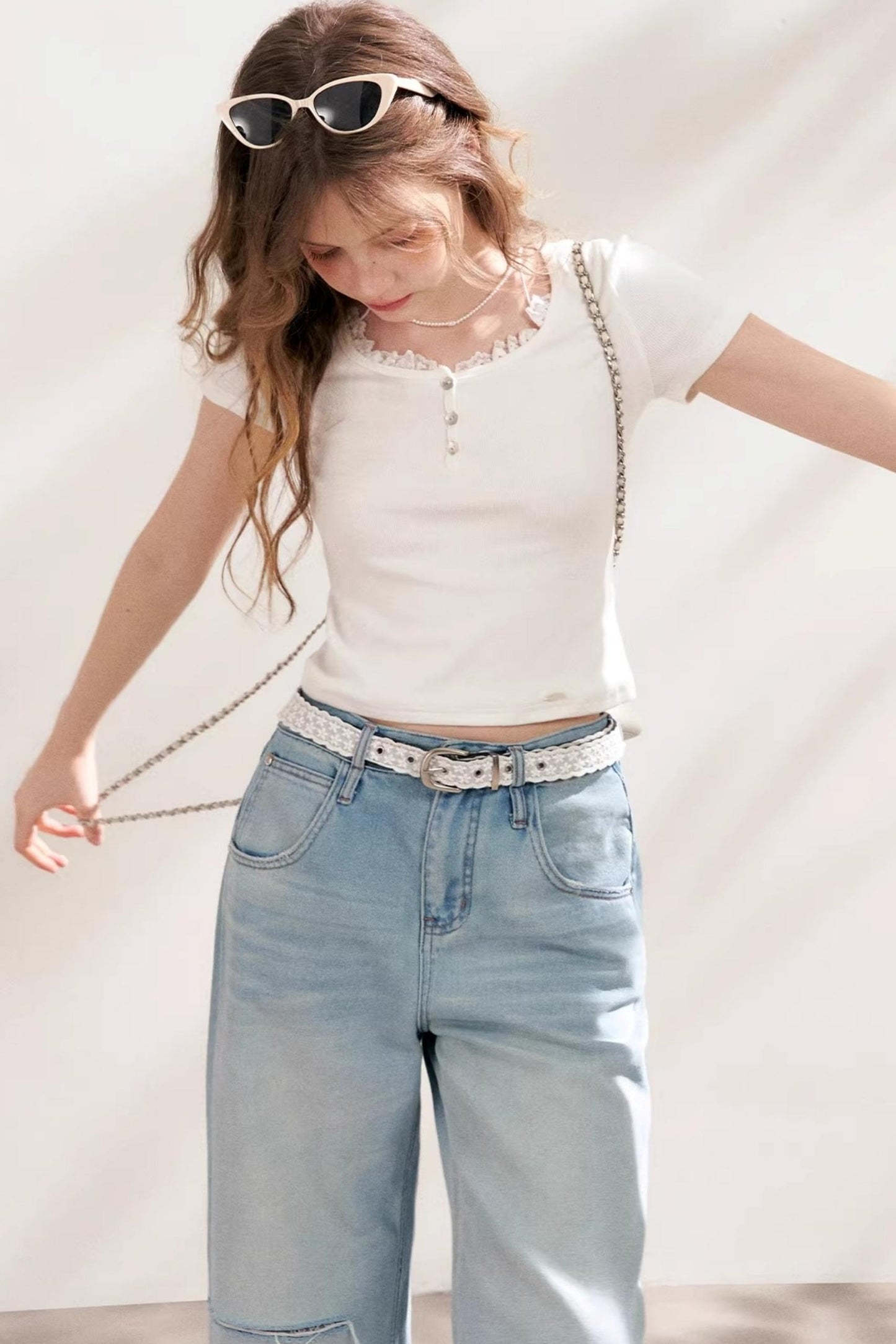 Minimal Line T-Shirt