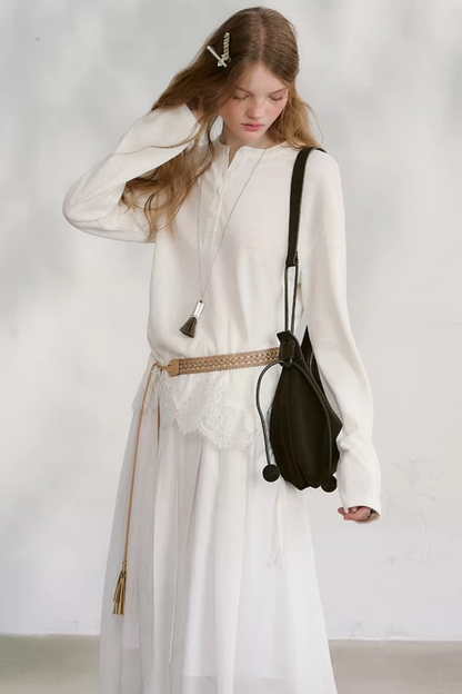 Swaying Silhouette Lace Top