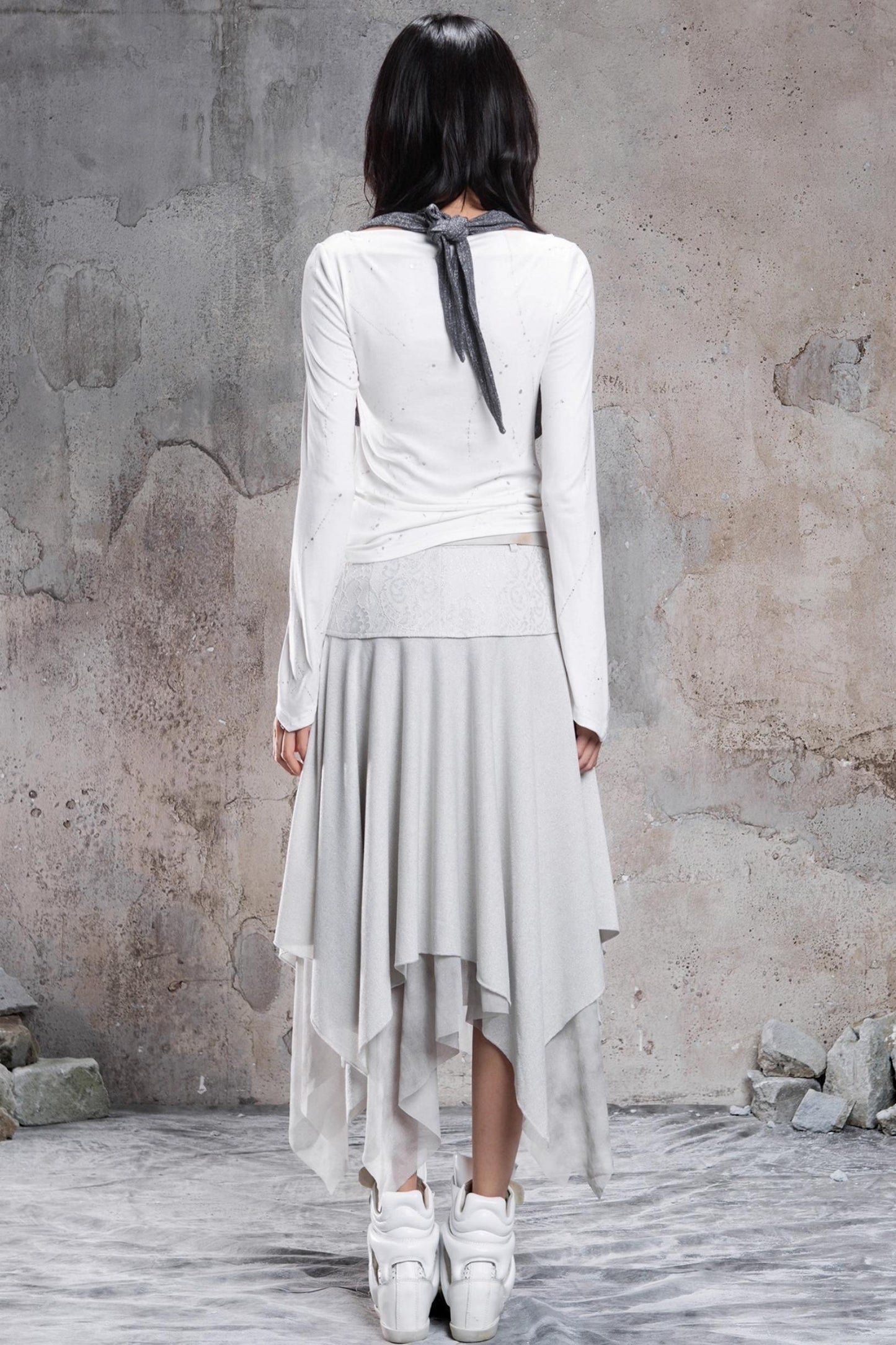 Irregular Multi-Layer Slim Rivet Skirt