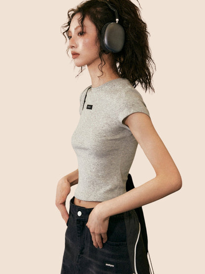 Chic Zip Front Cropped Top