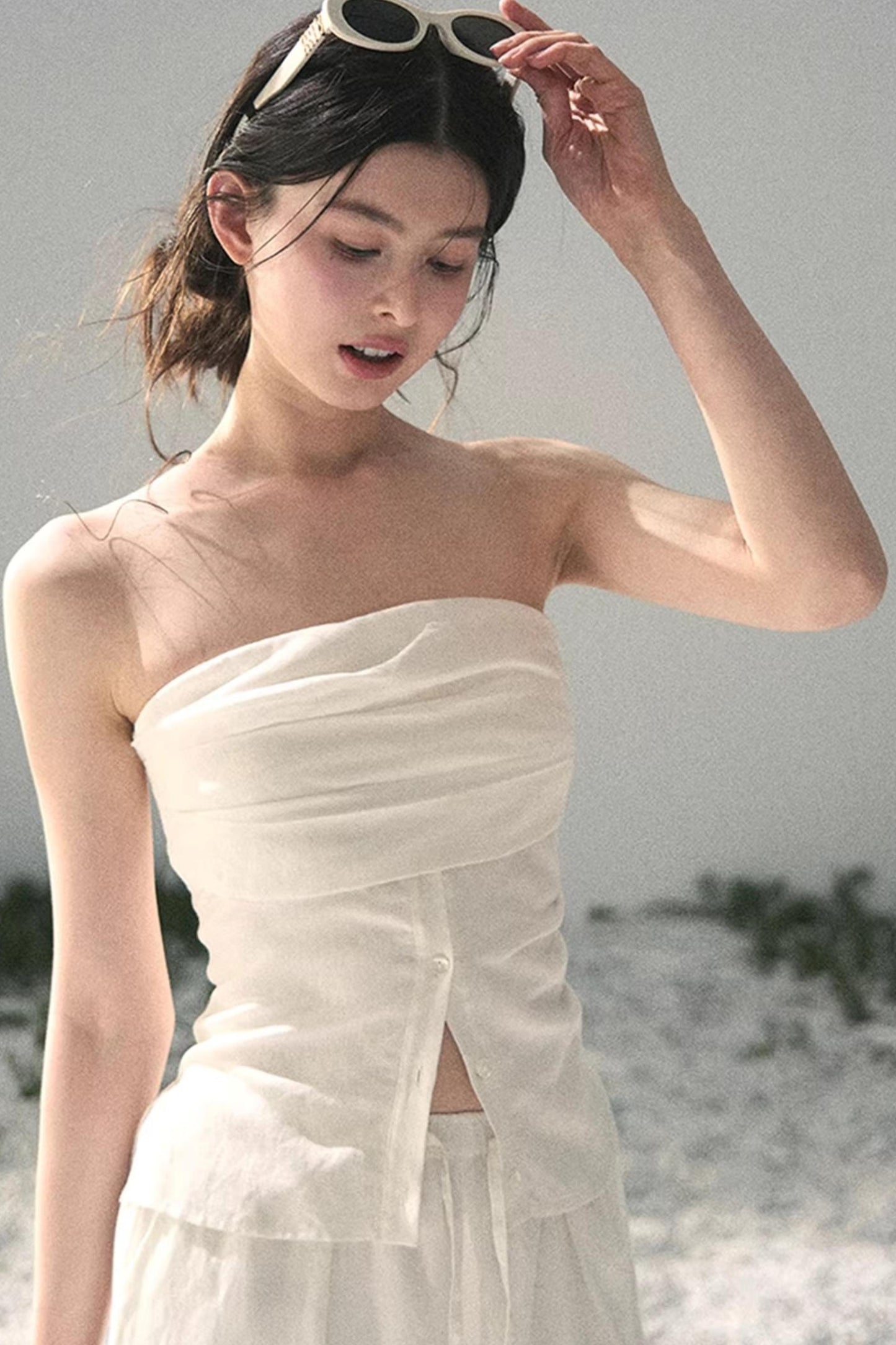 Minimalist Summer Off-Shoulder Top Set-Up