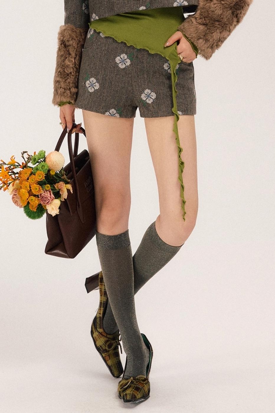 Retro Embroidery Tweed Fur Shorts Set-Up