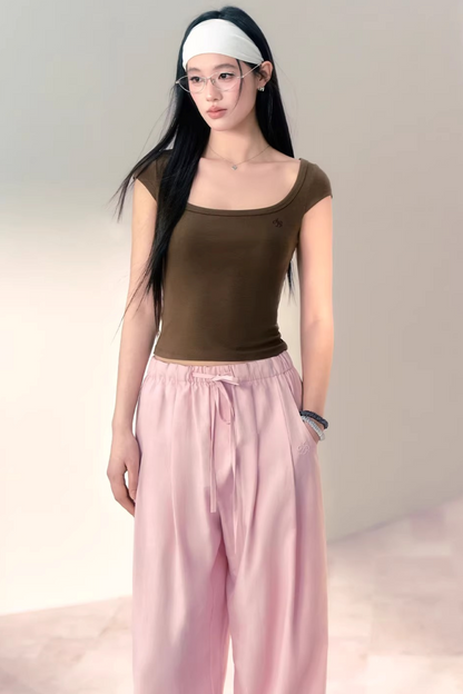 Airy Pleated Balloon Pants