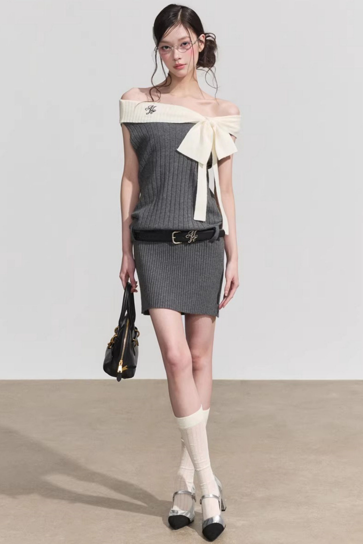 Chic One-Shoulder Bow Tie Mini Dress