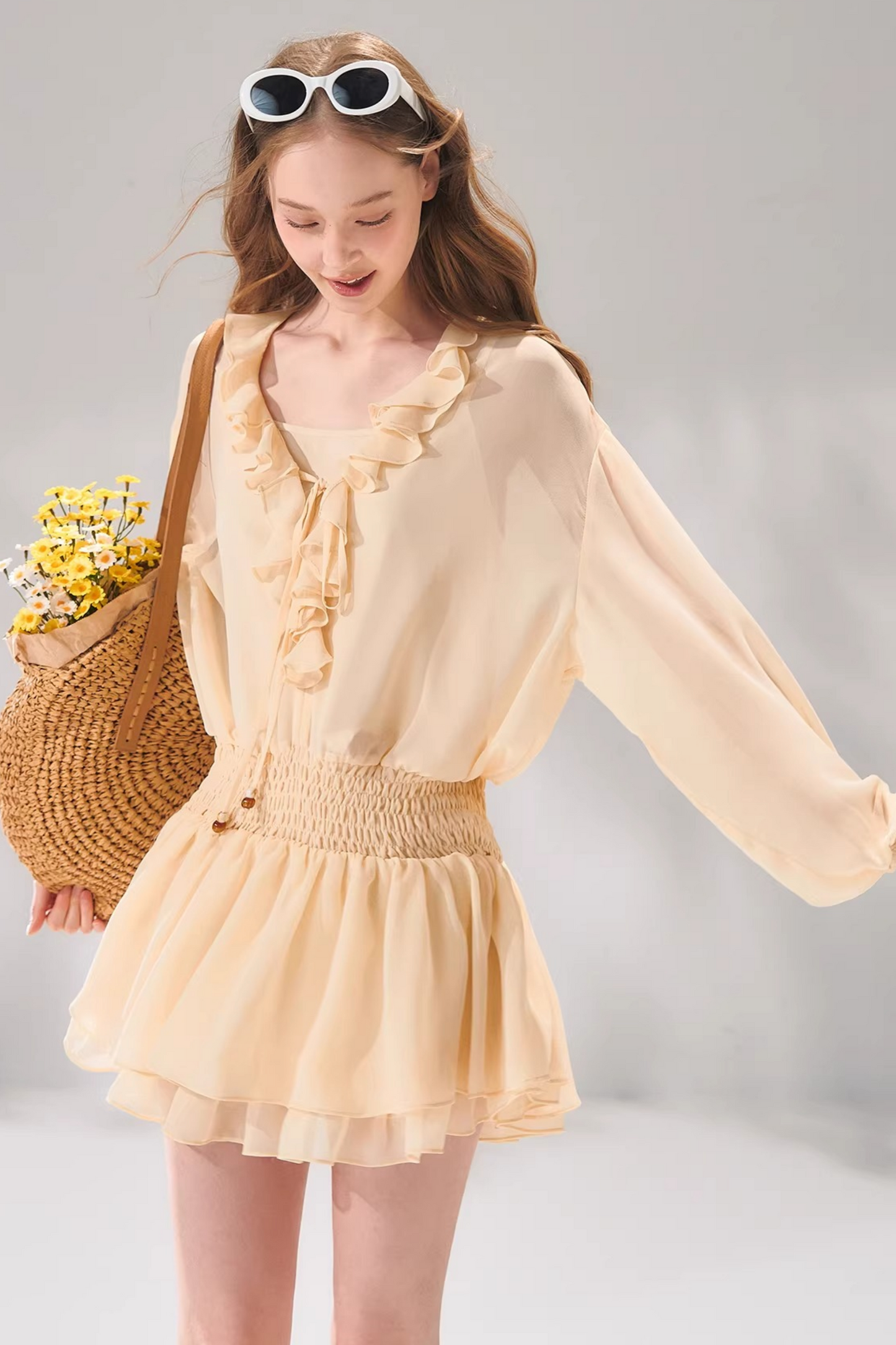 Ensemble robe en mousseline à volants et perles