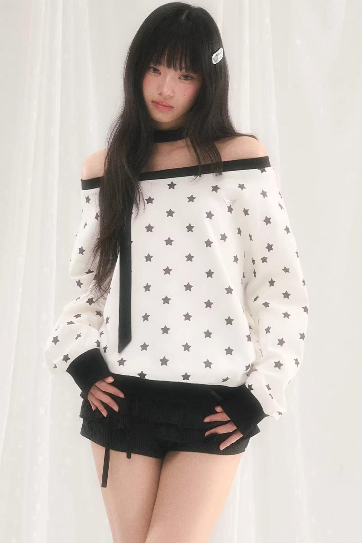 Star Print One-Shoulder Sweatshirt