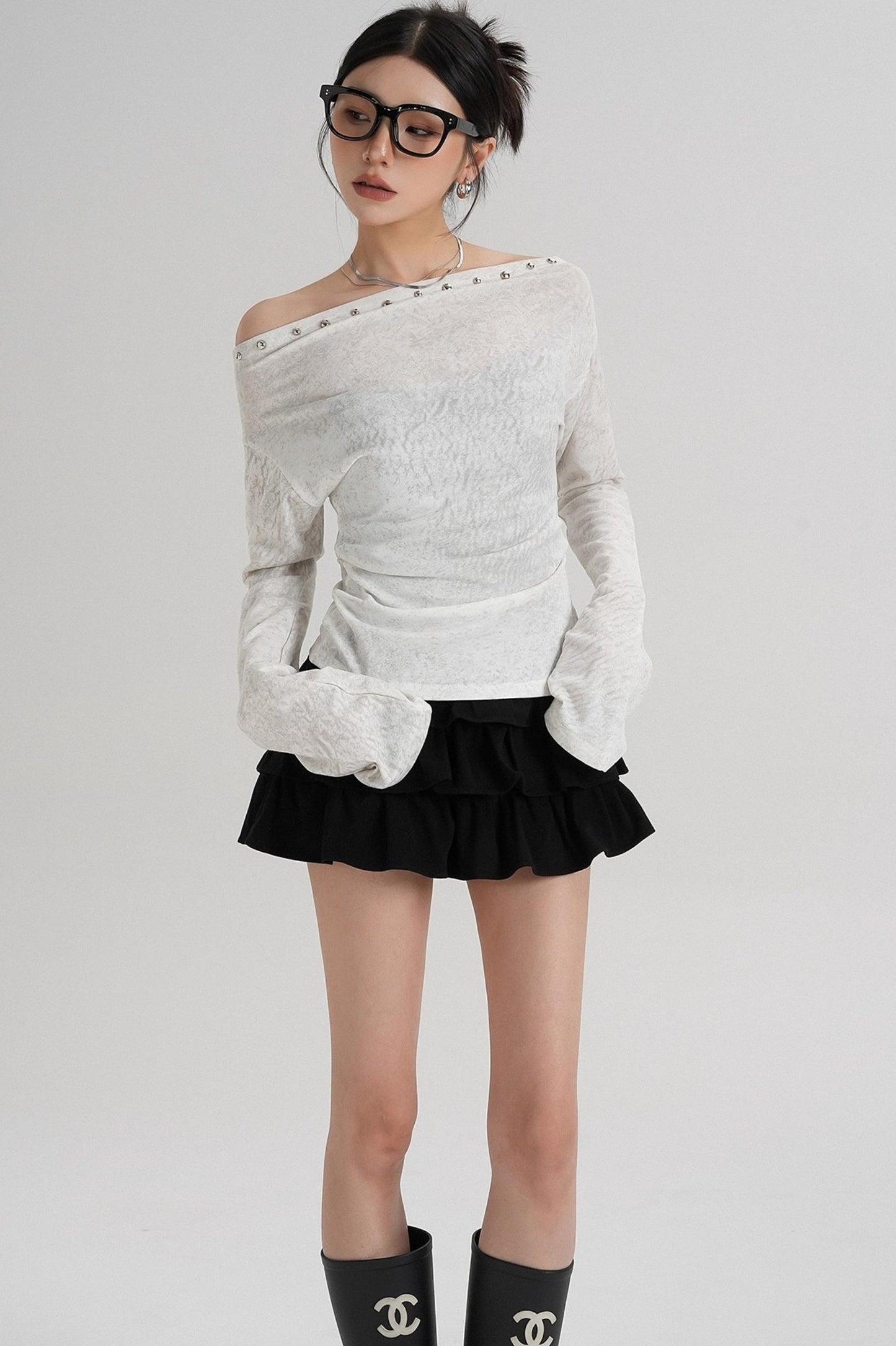 Niche Rivet Long-Sleeved T-Shirt