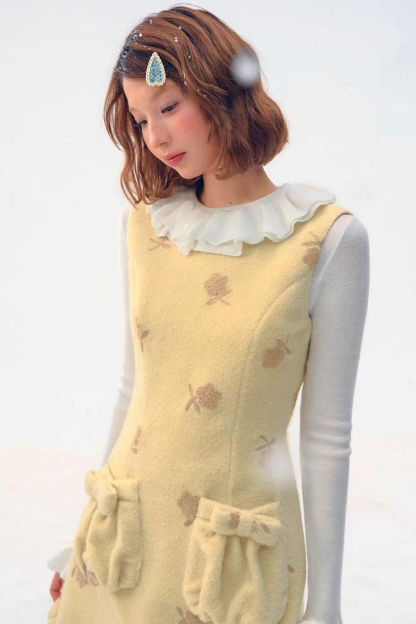 Three-Dimensional Lace Knit Slim Top