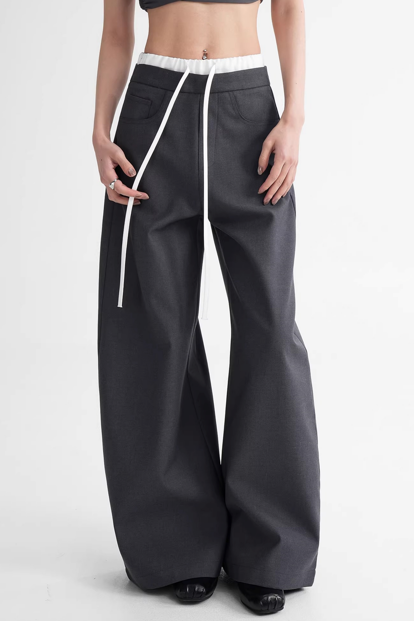 Elegant Color-Blocking Wide-Leg Pants