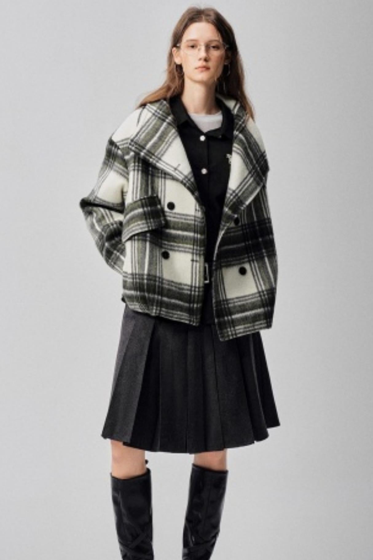 Large Lapel Plaid Woolen Coat