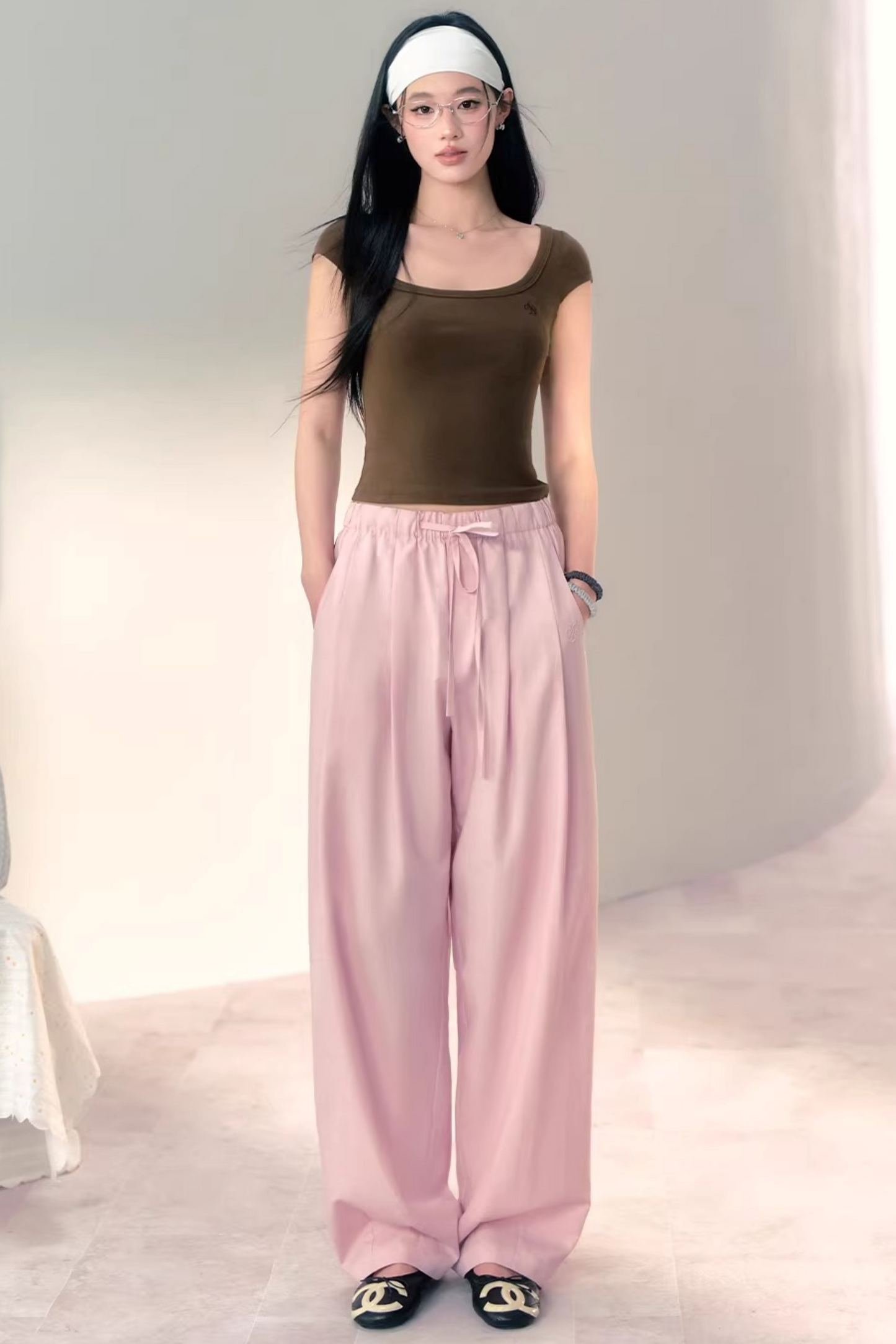Airy Pleated Balloon Pants