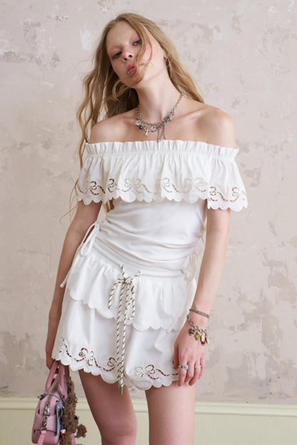 One-Shoulder Lace Wave Top