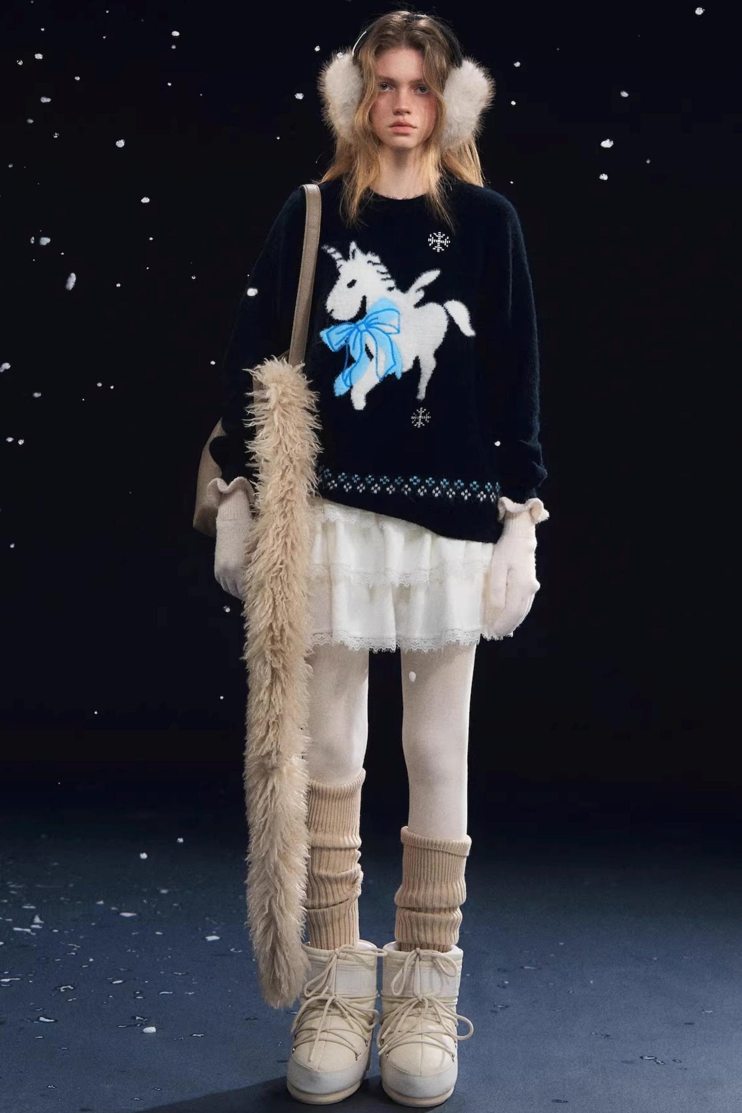 Lace Spliced Velvet Skirt