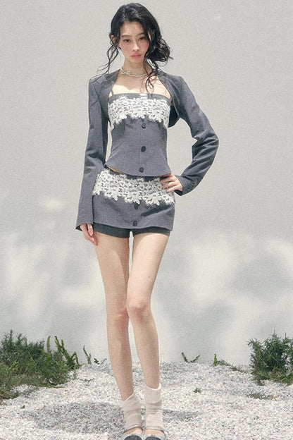 Eye-Catching Lace Spring Vest Set-Up