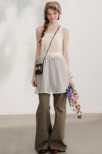 밤색 손으로 말아 올린 플레어 팬츠