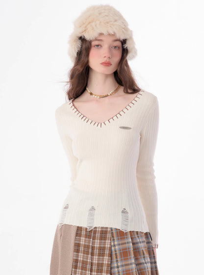 V-neck knit long sleeve T-shirt