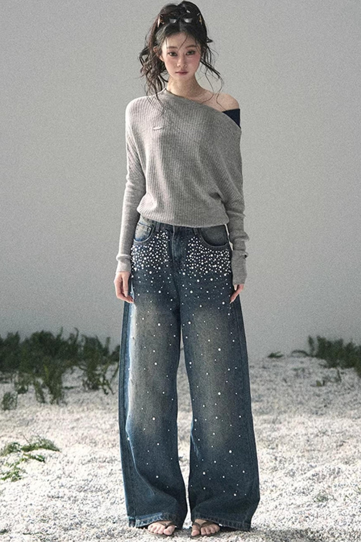 Pantalon en jean bleu clair perlé