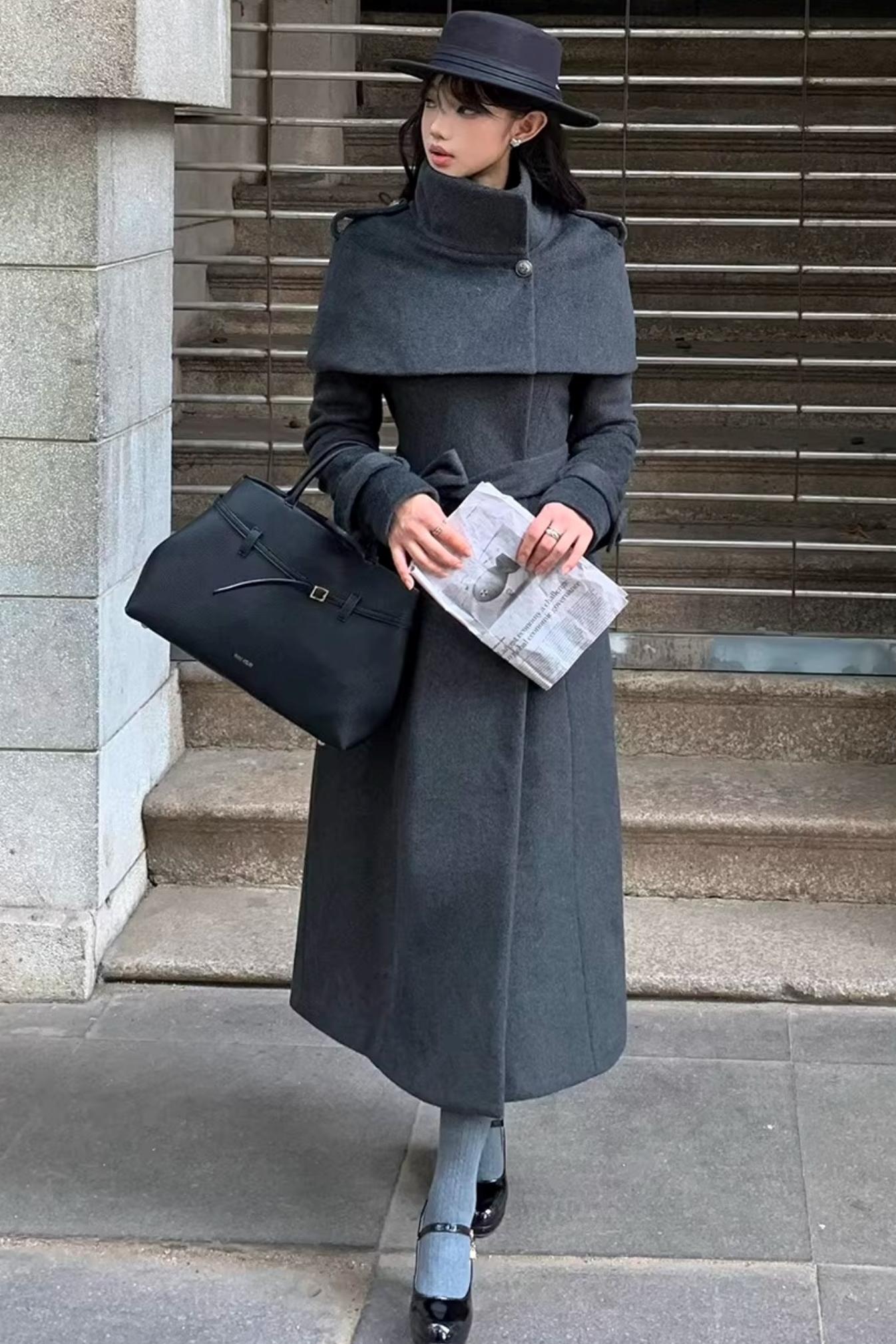 Double-Breasted Woolen Coat Set-Up