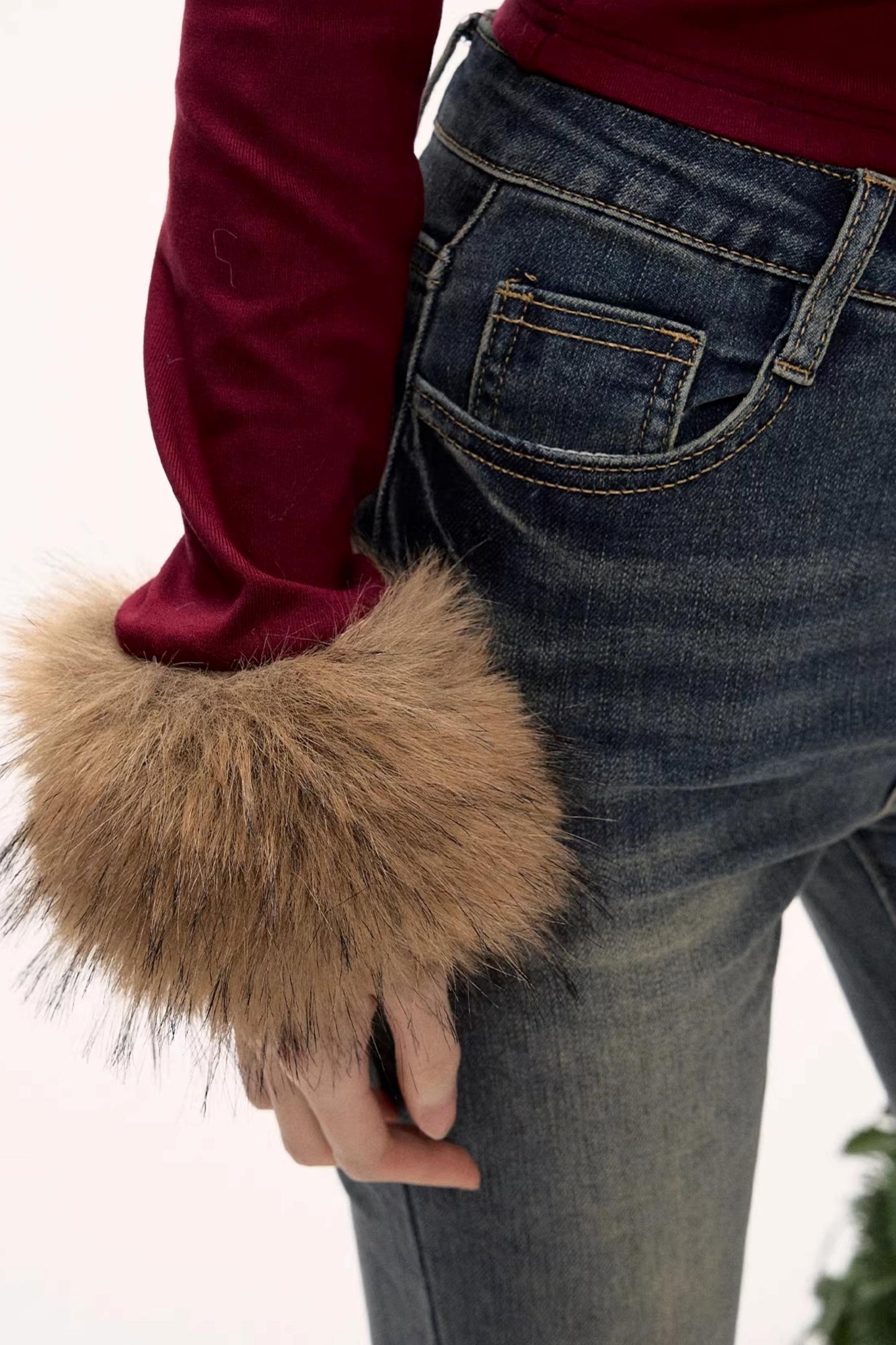 Color-Blocked Fur Collar Vest