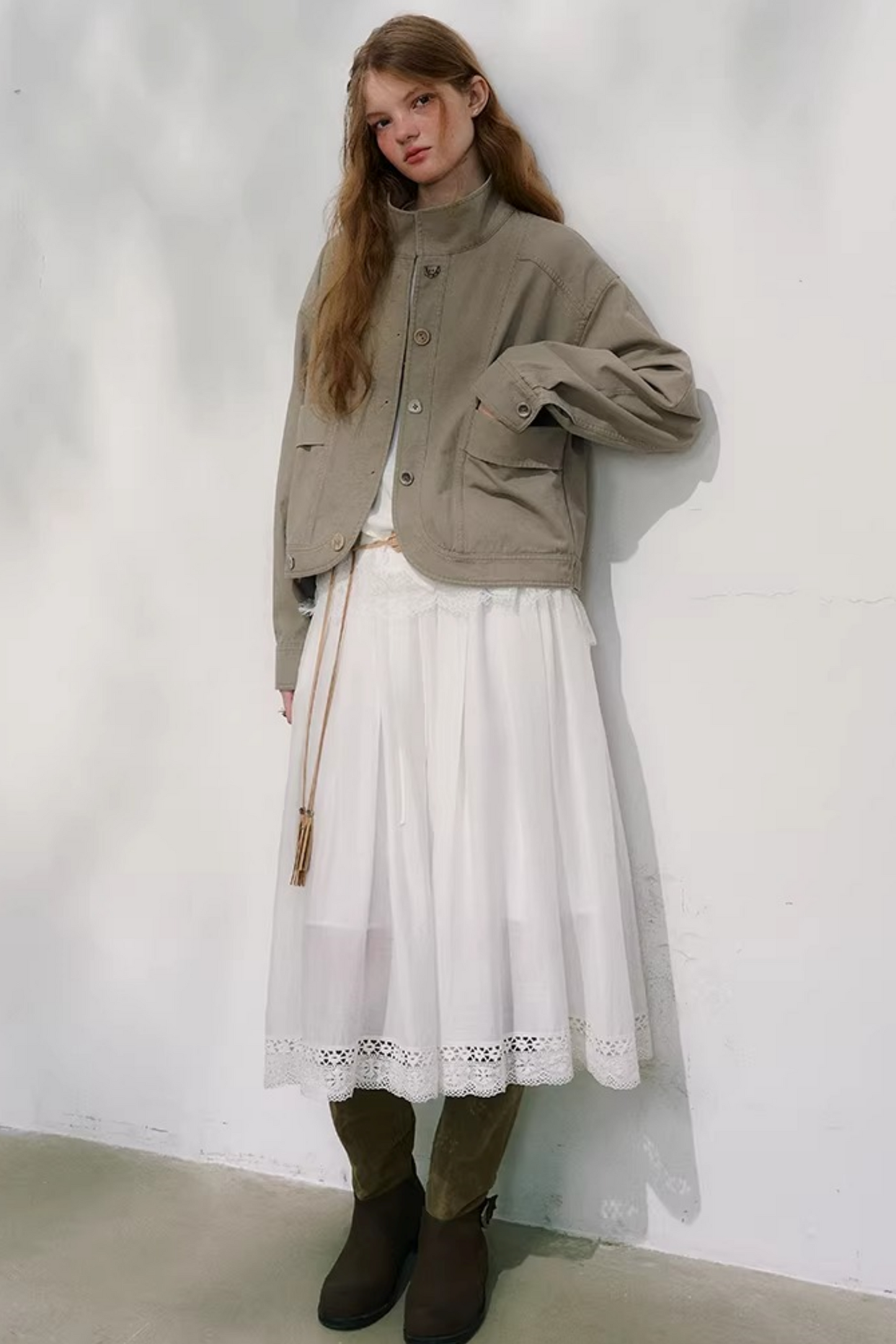 Swaying Silhouette Lace Top