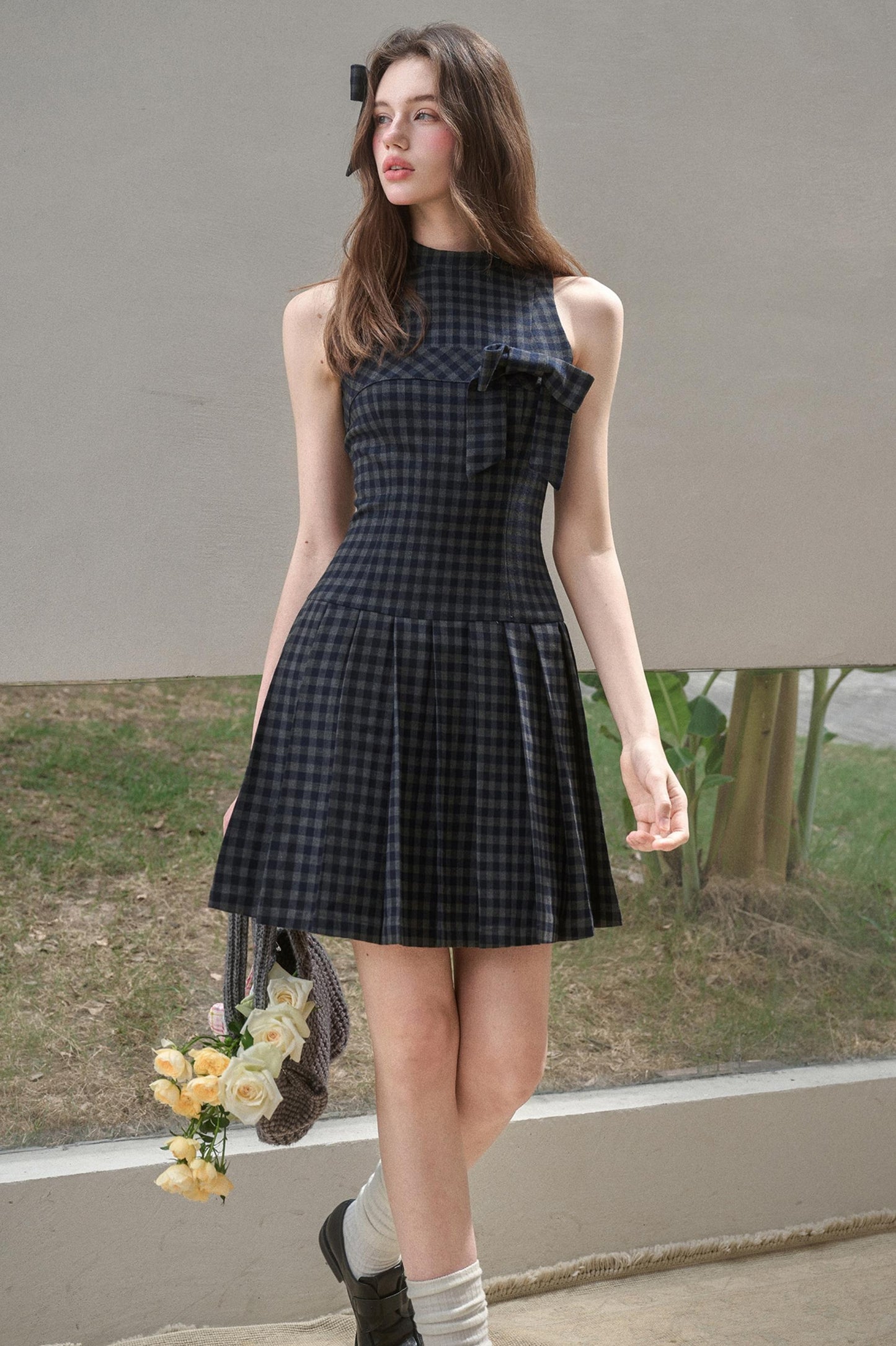 Elegant Bow Halterneck Check Pleated Dress