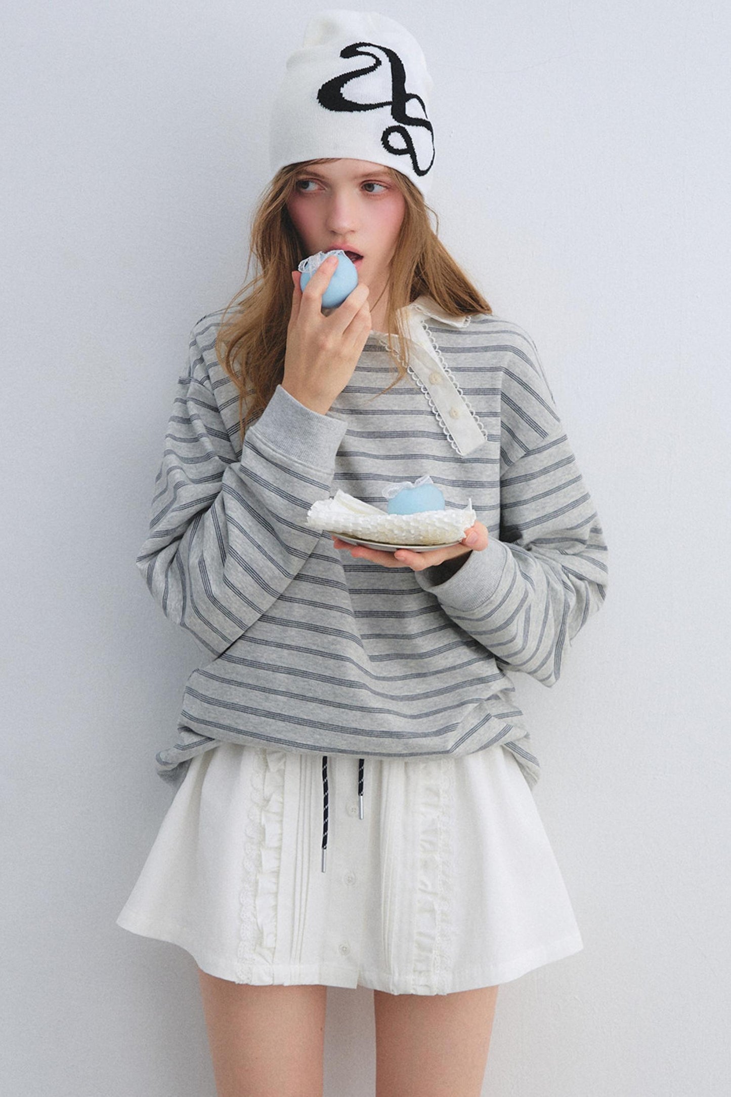 Retro Lace Collar Sweatshirt