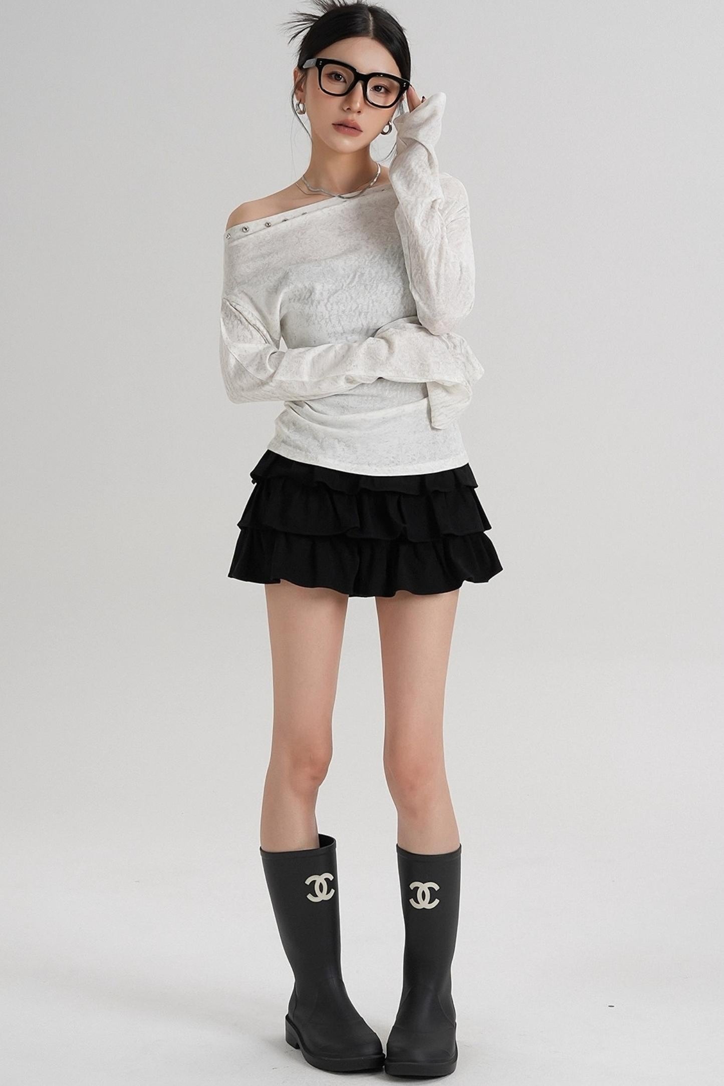 Niche Rivet Long-Sleeved T-Shirt