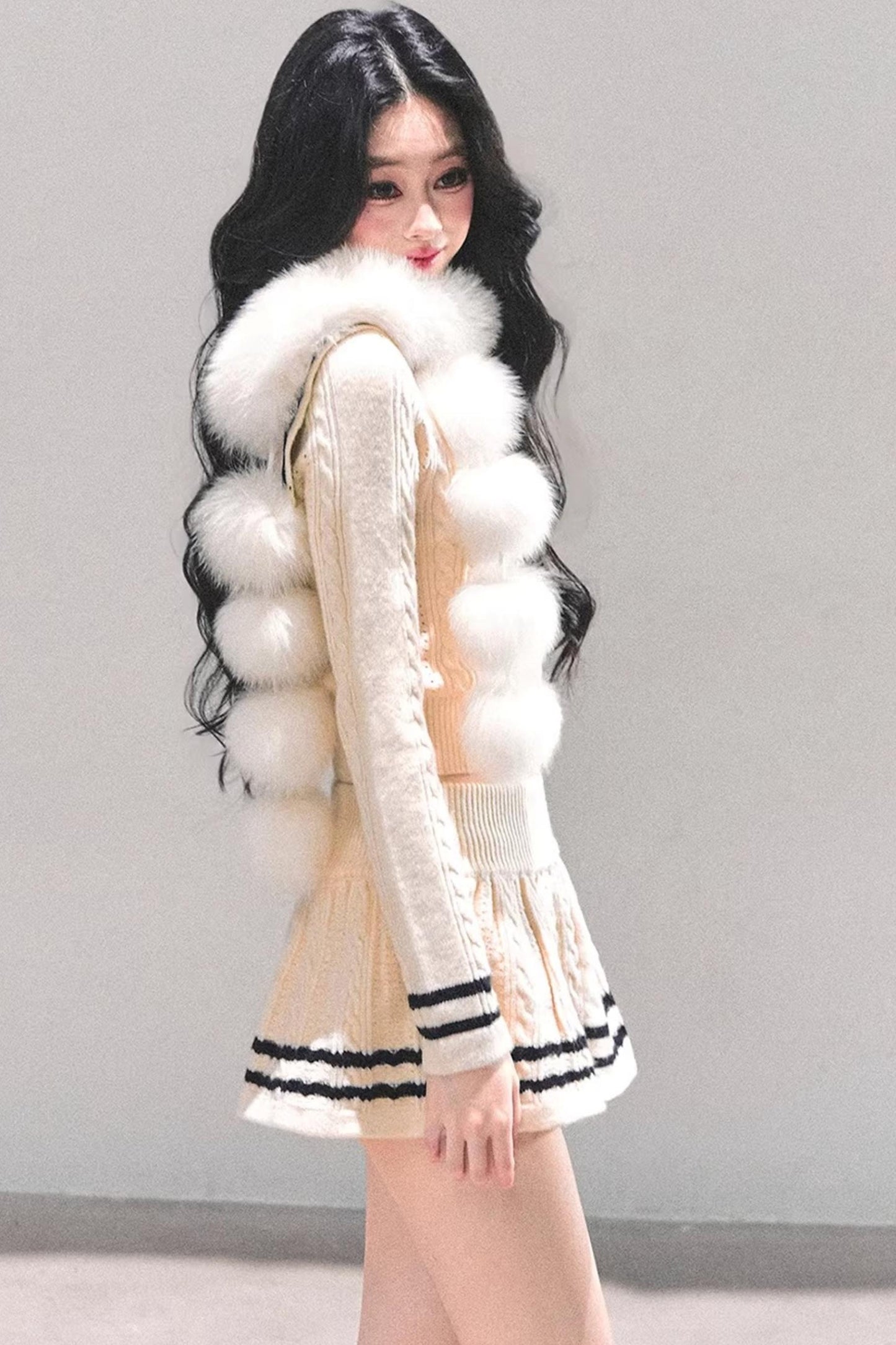 Red Evening Breeze Knitted Sweater Set-Up