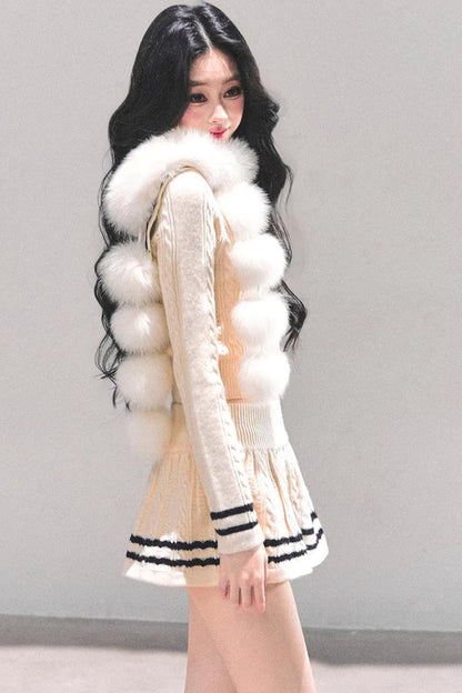 Red Evening Breeze Knitted Sweater Set-Up