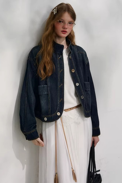 Swaying Silhouette Lace Top