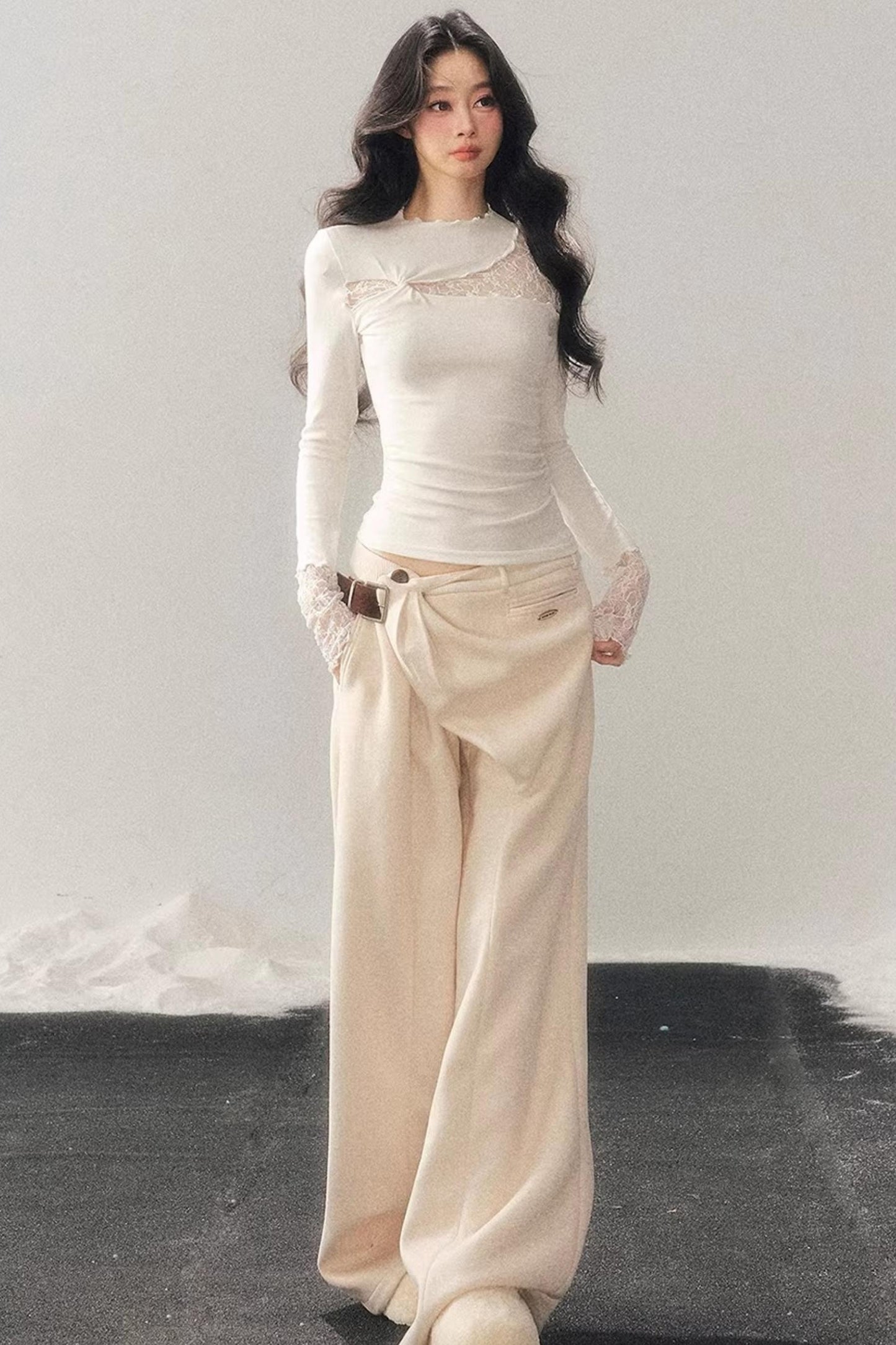 Lace Hollow-Out Slimming Top