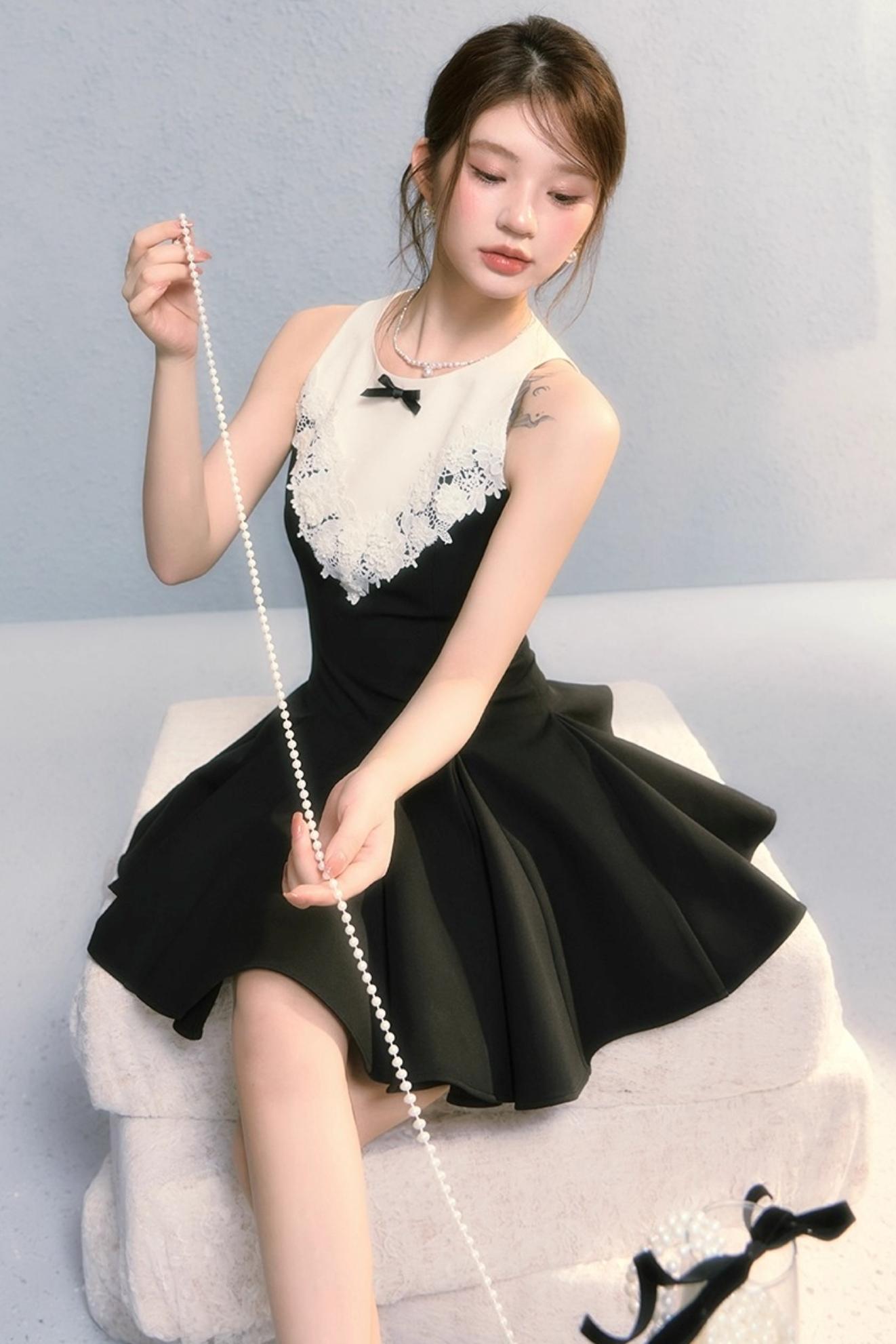 Golden V-Shaped Black Dress