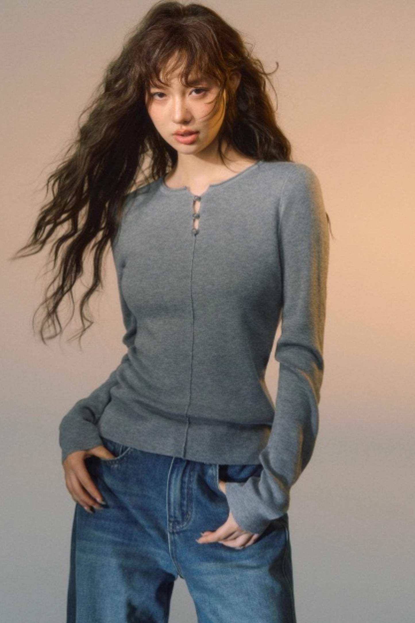 Line-Breasted Base T-Shirt