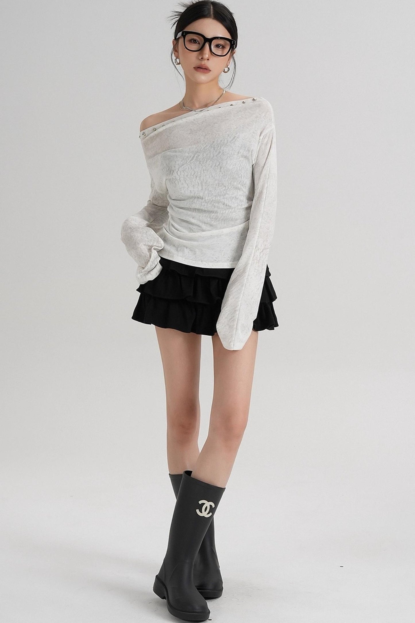 Niche Rivet Long-Sleeved T-Shirt