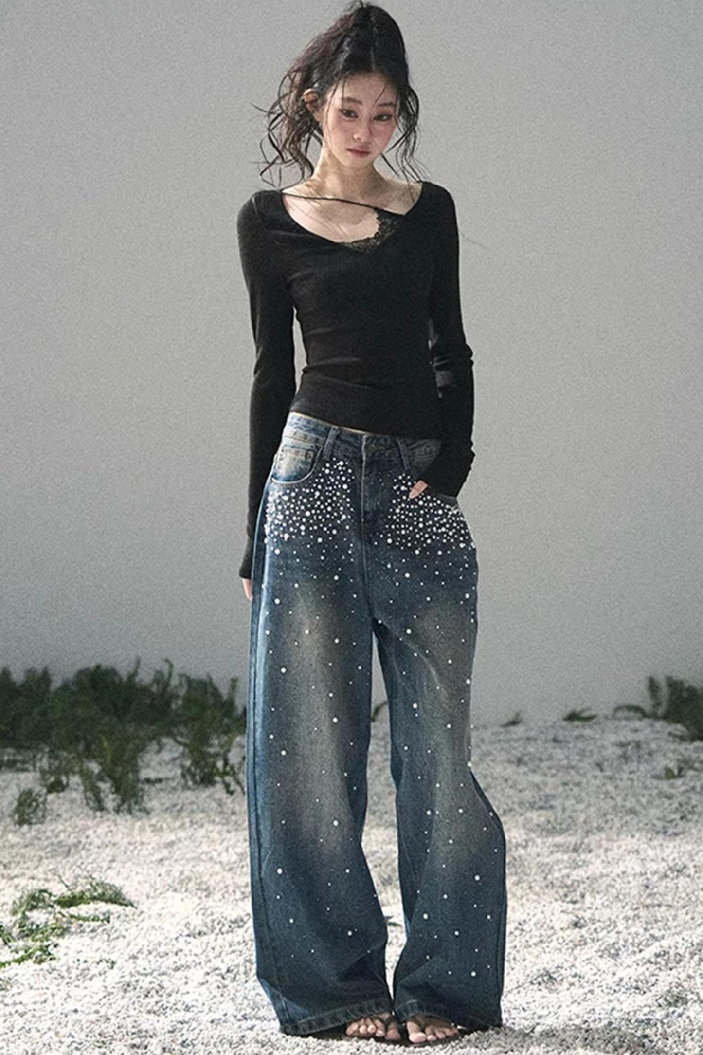 Pantalon en jean bleu clair perlé