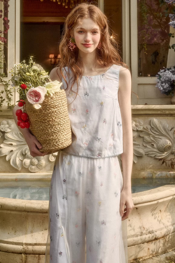 Linen Embroidered Blouse Set-Up