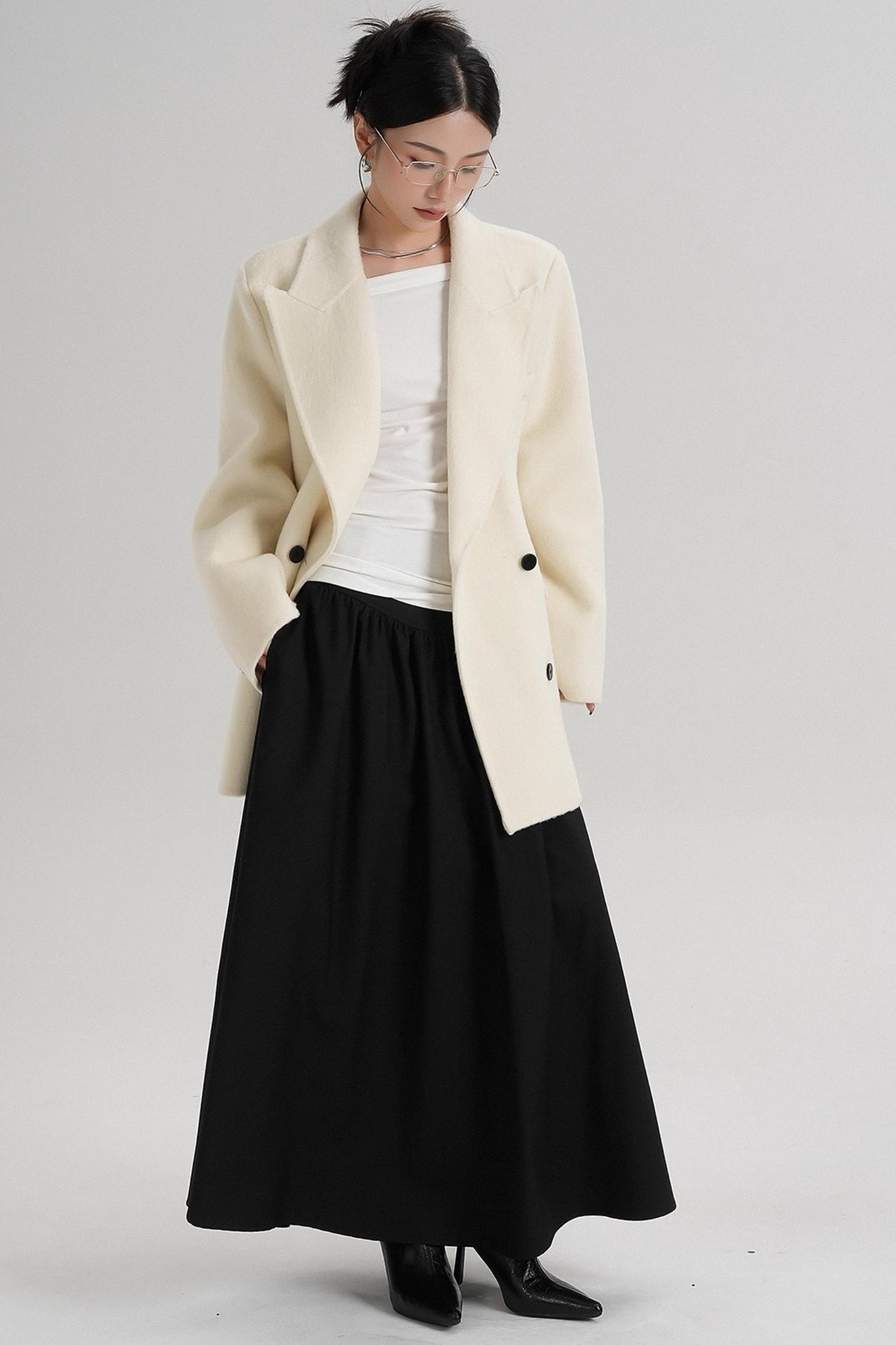 Medium-Length Temperament Wool Coat
