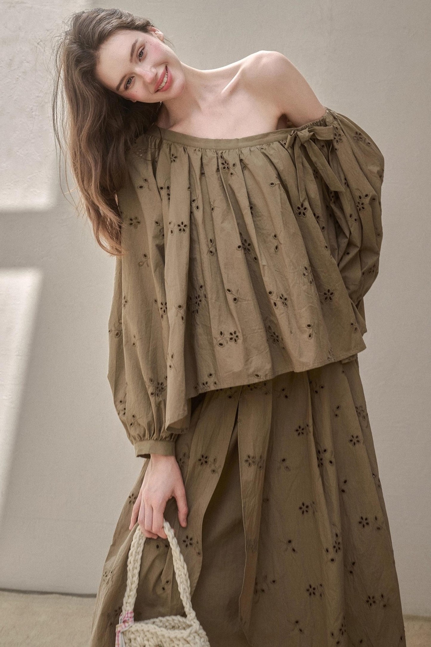 Embroidery Elegant Slanted Shoulder Skirt Set-Up