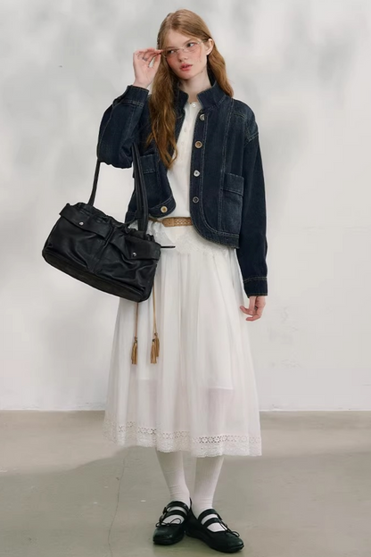 Swaying Silhouette Lace Top