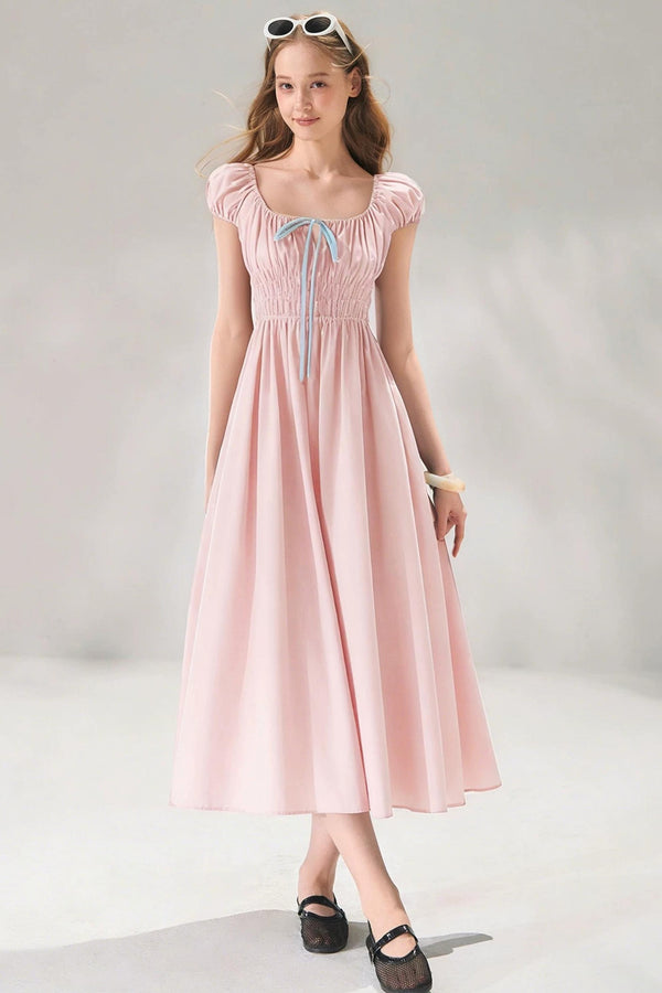 Vestido floral azul marino con lazo