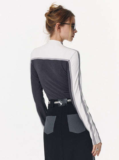 Elastic turtleneck T-shirt