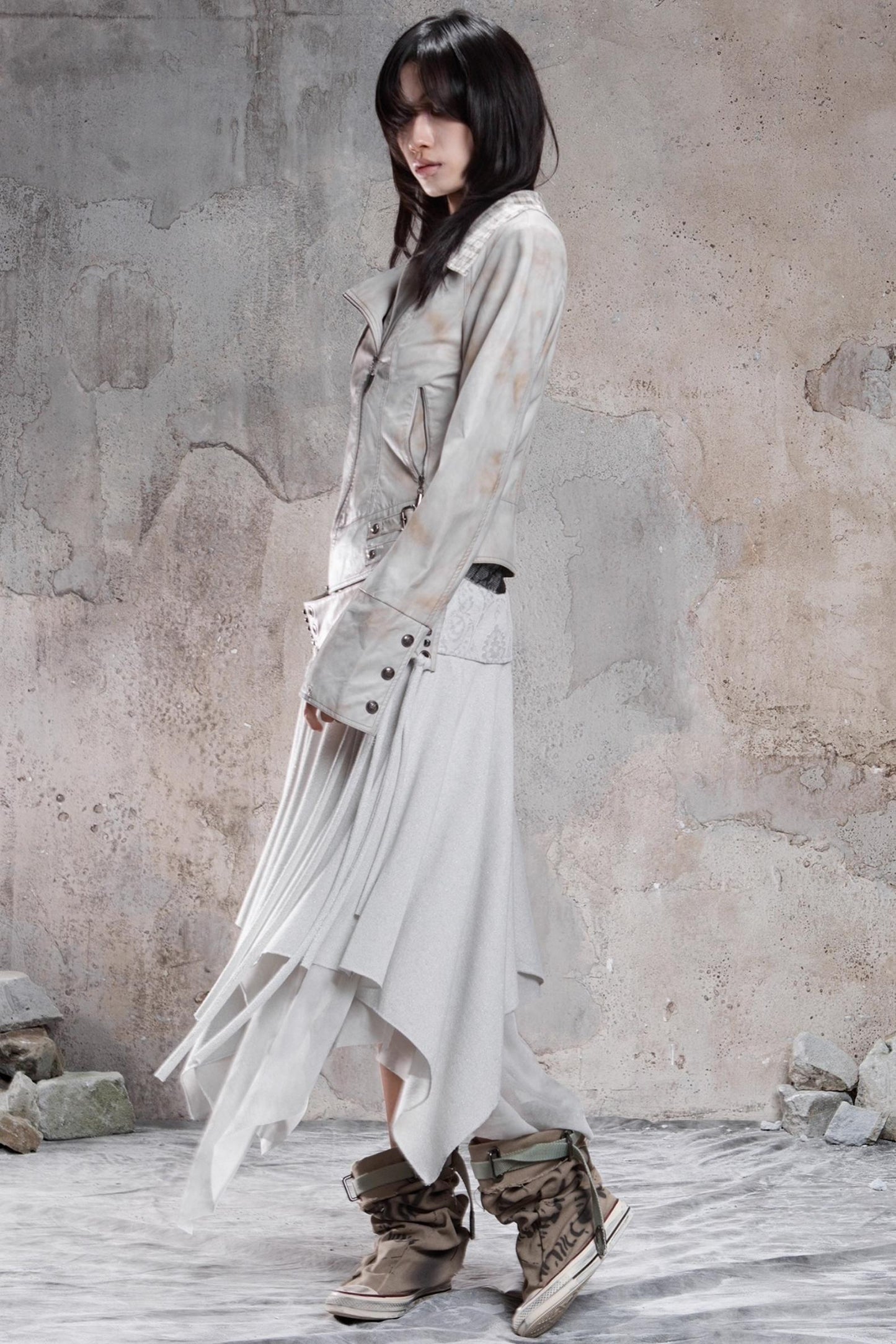 Irregular Multi-Layer Slim Rivet Skirt