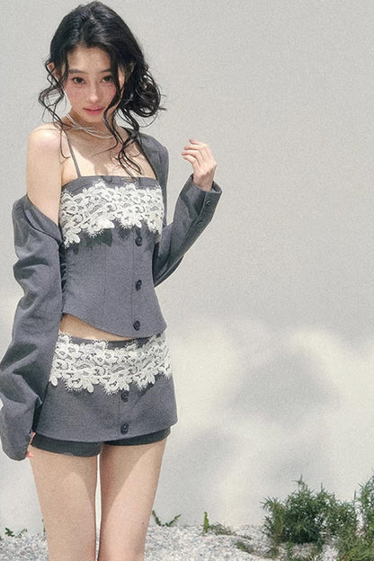 Eye-Catching Lace Spring Vest Set-Up