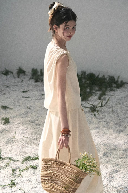 White Pleated Summer Set-Up